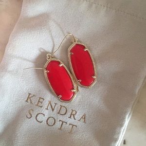 Elle Kendra Scott Drop Earrings